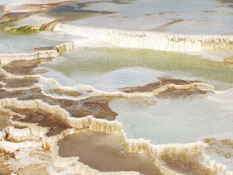 yellowstone16b.JPG